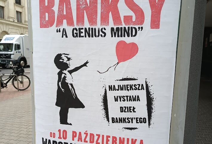 🇵🇱 „The Mystery of BANKSY”. Sztuka krzycząca ideologią, czyli ikona streetartu w&nbsp;Warszawie