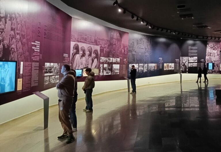 🇦🇲 Muzeum Ludobójstwa Ormian w&nbsp;Erywaniu – pamięć, historia i&nbsp;edukacja